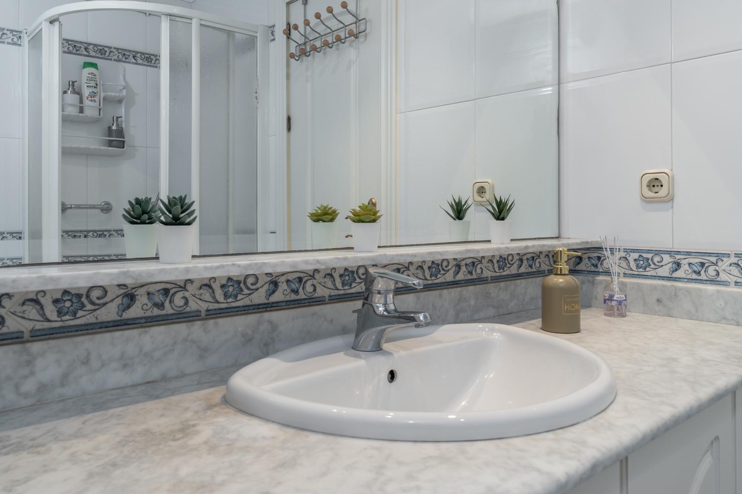 Tuguest San Agustin II Apartment Гранада Екстер'єр фото